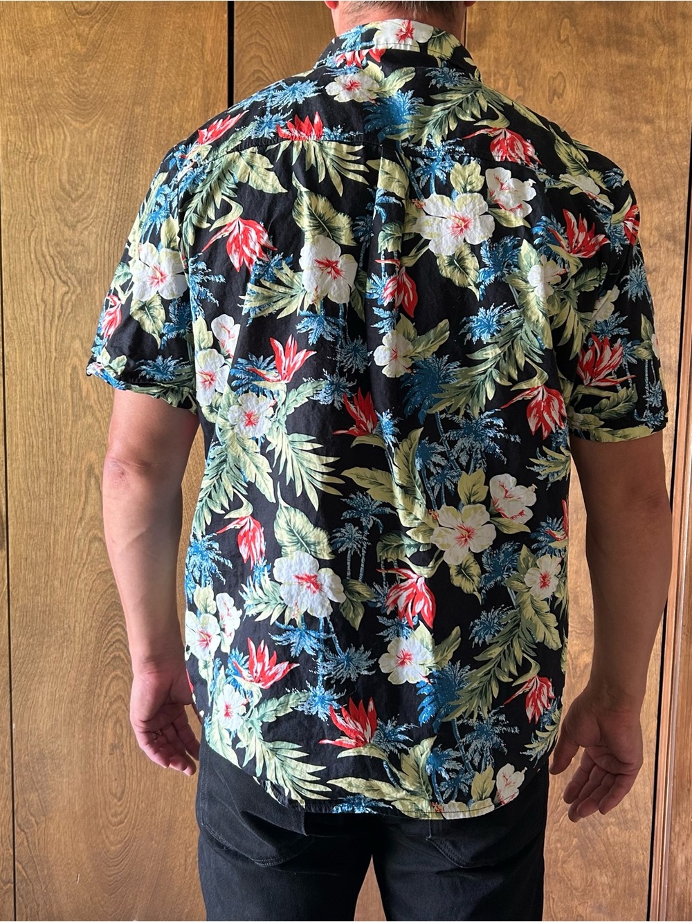 Fun Tropical Style - Picture 2 of 4